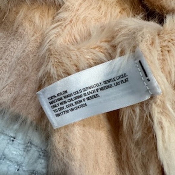 Future Collective Mock Neck Cropped Peach Color Fuzzy Sweater Size Large - Picture 7 of 10